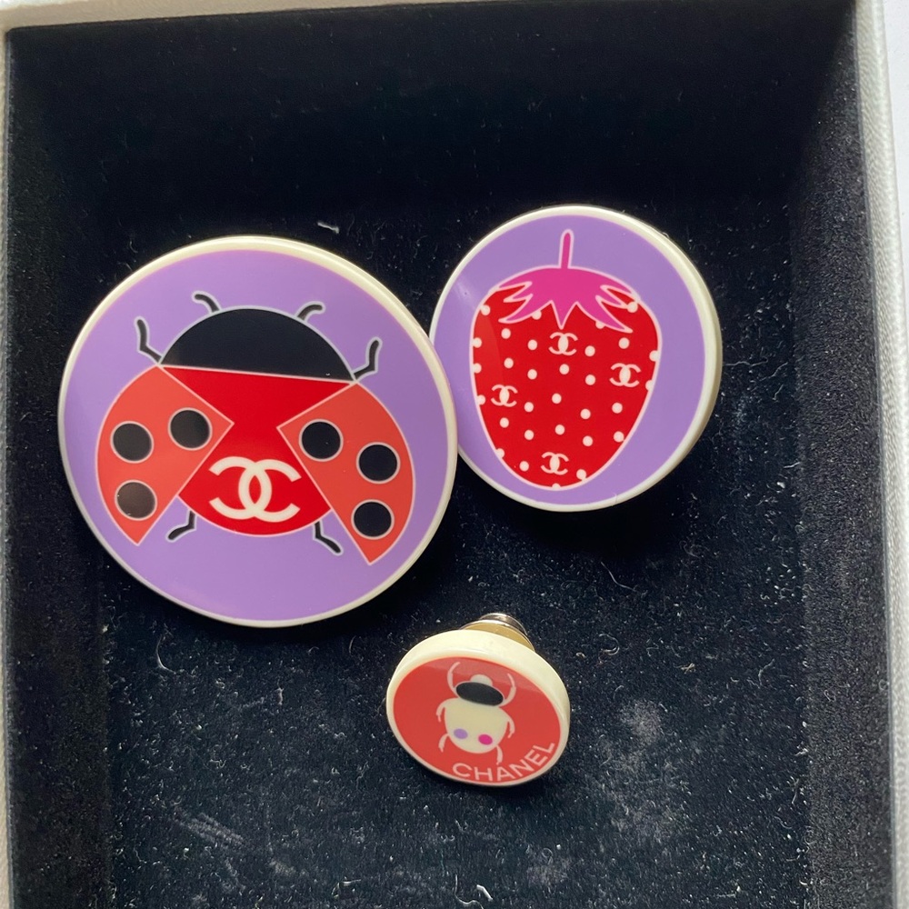 Chanel brooch